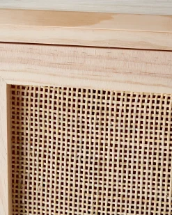 Holzschrank
